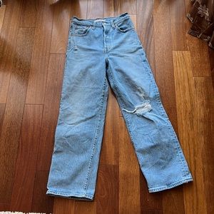Levi’s ribcage straight size 25 light denim fade